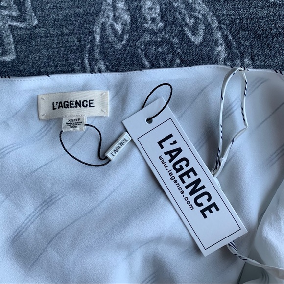 L’Agence Kay Cowl Neck Pinstriped Silk Tank XS - Picture 7 of 9